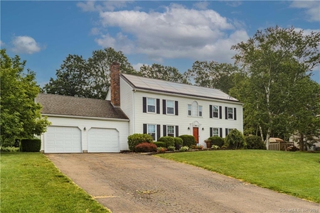 218 Woodpond Rd, Cheshire, CT