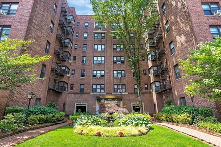 69-10 Yellowstone Blvd, Queens, NY