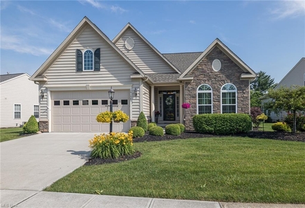 39158 Courseview Dr, Avon, OH