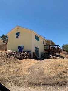 30658 Tick Canyon Rd, Canyon Country, CA