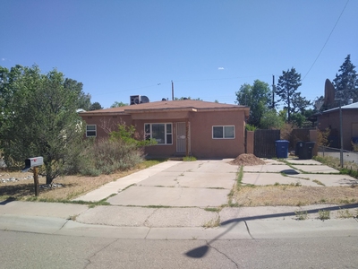 2320 Krogh Ct, Albuquerque, NM