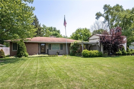 42 S Scatterfield Rd, Anderson, IN
