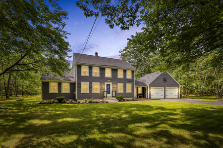 18 Blueberry Pines Dr, Kennebunk, ME