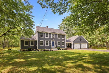 18 Blueberry Pines Dr, Kennebunk, ME