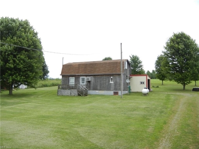 33039 State Route 206, Brinkhaven, OH