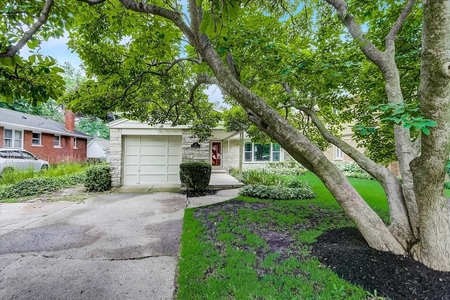15 N Quincy St, Hinsdale, IL