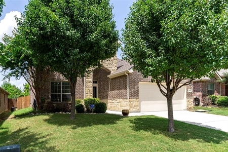 3429 Twin Pines Dr, Fort Worth, TX