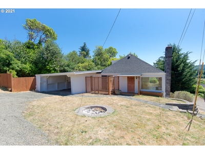 1285 S 8th St, Coos Bay, OR