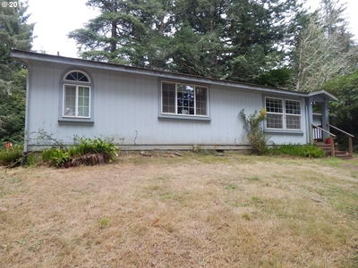83411 Clear Lake Rd, Florence, OR