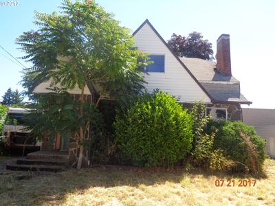 250 Cherry Ct, Cottage Grove, OR