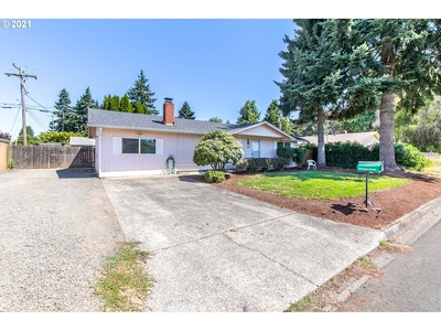 1348 Sequoia Ave, Springfield, OR