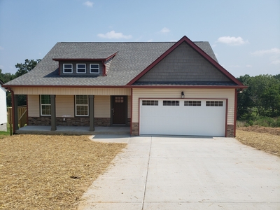 1354 Taylor Town Rd, White Bluff, TN