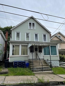56 Canaan St, Carbondale, PA