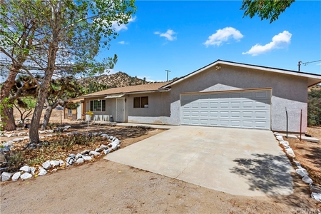 3530 Whispering Pines Rd, Wrightwood, CA