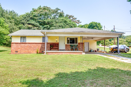 302 Lakeview Rd, Harriman, TN