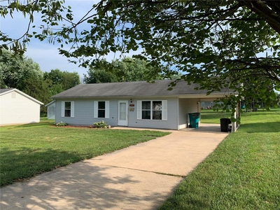 102 W Link Ave, Owensville, MO