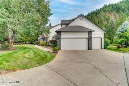 2044 E Best Ave, Coeur D Alene, ID