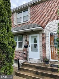 317 N Bishop Ave, Clifton Heights, PA