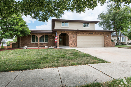 13617 Old Post Rd, Orland Park, IL