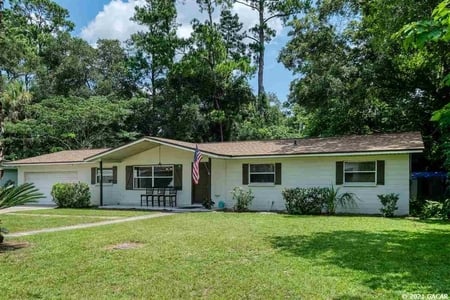 2833 Nw 21st Ter, Gainesville, FL