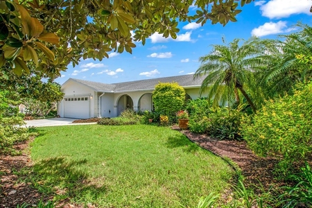 24 Clearview Ct, Palm Coast, FL