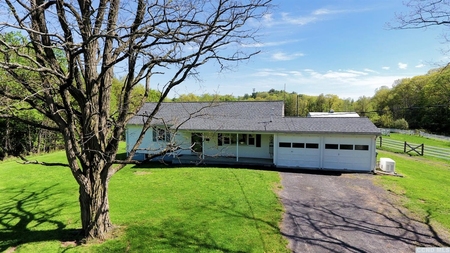 324 Rolling Hill Rd, Freehold, NY