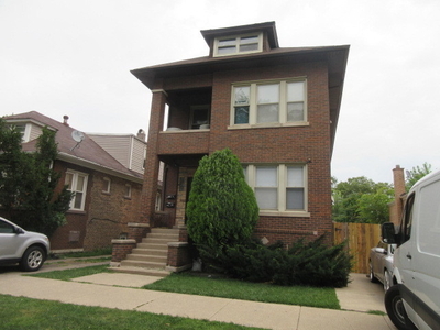 8213 S Muskegon Ave, Chicago, IL