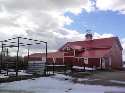 216 Red Barn Rd, Hobson, MT