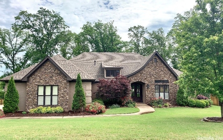 231 Lake Valley Dr, Maumelle, AR