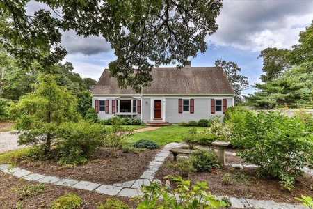 126 Middle Rd, South Chatham, MA
