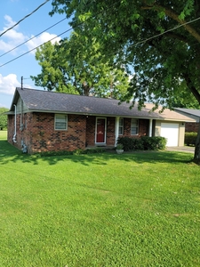 428 Coombs Dr, Bowling Green, KY
