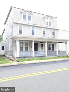 484 W Columbia St, Schuylkill Haven, PA