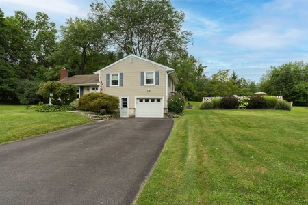 4 Eck Dr, Wappingers Falls, NY
