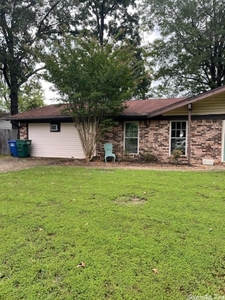 14 Red Bud Dr, Conway, AR