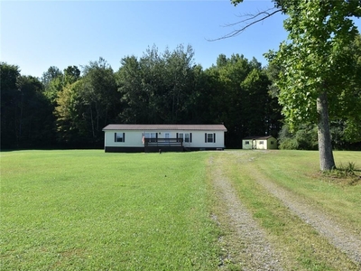 24087 Cannon Hollow Rd, Saegertown, PA