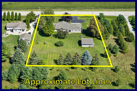 7087 County Road M, West Bend, WI