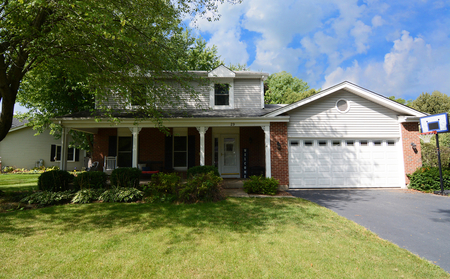 29 Rosewood Ct, Cary, IL
