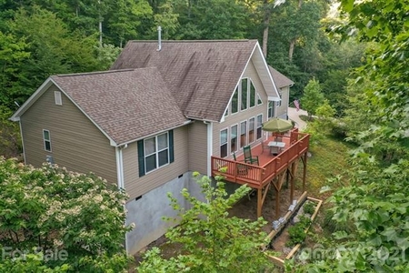 105 Twisted Birch Dr, Hendersonville, NC