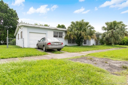 901 Nw 16th Ave, Homestead, FL
