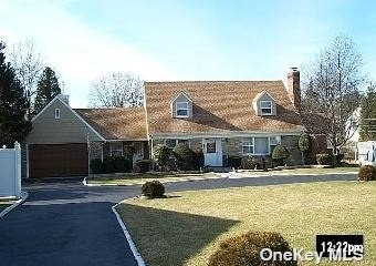 226 Manetto Hill Rd, Plainview, NY