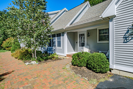 150 Woodville Rd, Falmouth, ME
