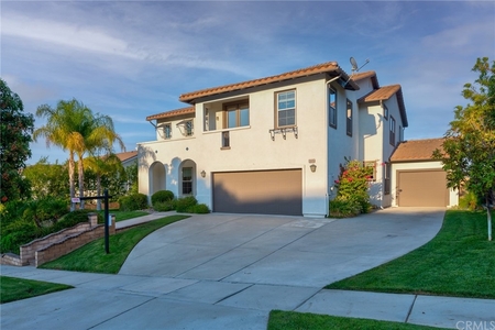 3045 Forest View Dr, Corona, CA