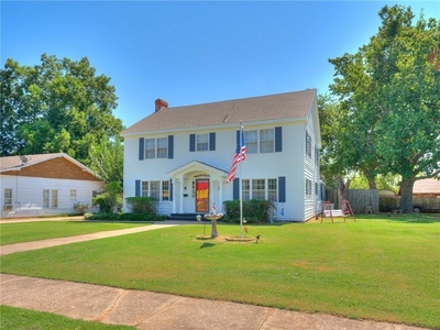522 W Main St, Purcell, OK