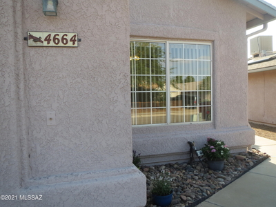 4664 S Gatwick Dr, Tucson, AZ