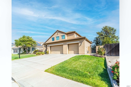 281 Bantry Dr, Vacaville, CA