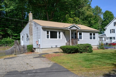 89 Valley St, Laconia, NH