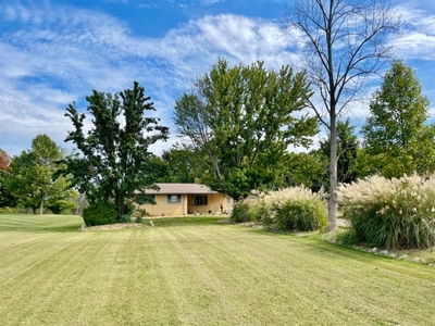 11150 State Road 350, Moores Hill, IN
