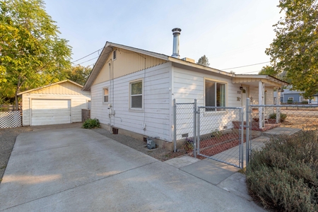 19357 Hill St, Anderson, CA