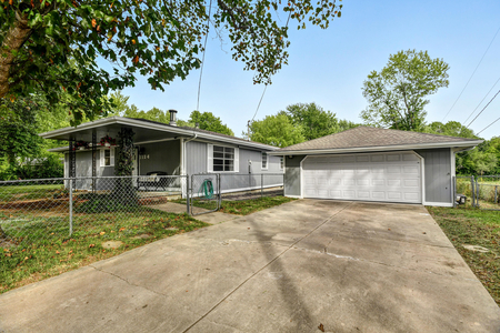 1124 S Lone Pine Ave, Springfield, MO