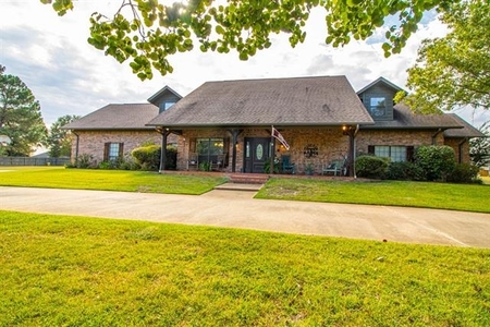 15454 Country Manor Rd, Lindale, TX